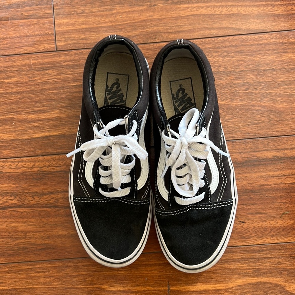 Black vans